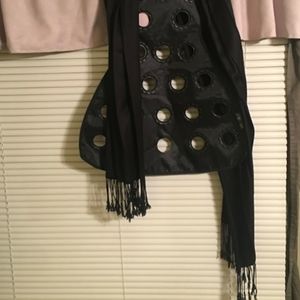 women's black scarf